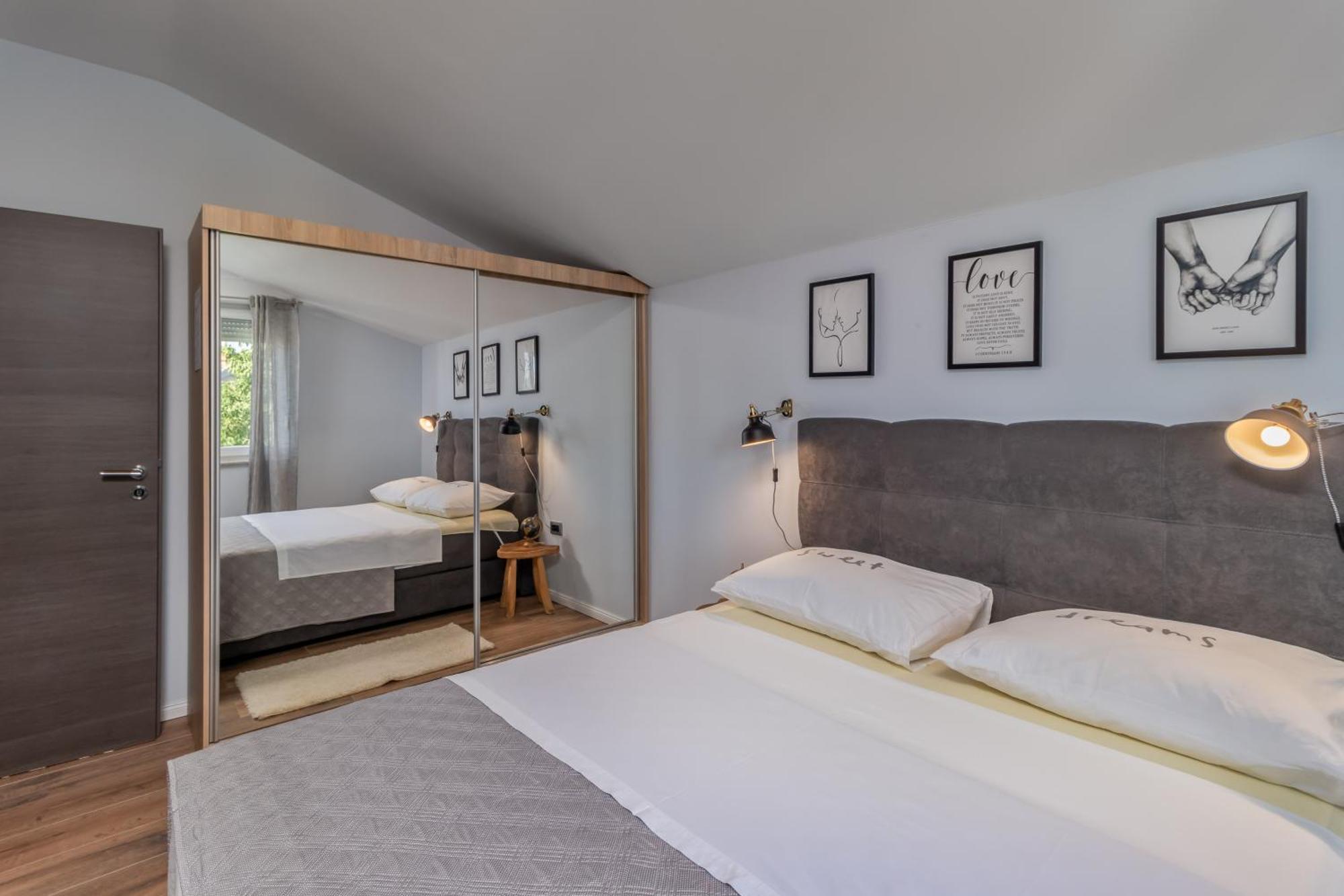 Adastra Apartments With Private Parking And Floor Heating Рийека Екстериор снимка